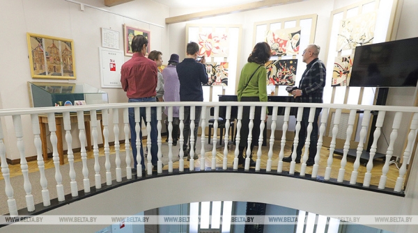 Выставка «Песні зямлі маёй» открылась в Бресте Выставка «Песні зямлі маёй» открылась в Бресте