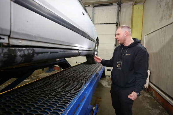 «Купил за $2 250 и горя не знаю!». Белорус о владении Audi 100 (C4) выпуска 1993 года «Купил за $2 250 и горя не знаю!». Белорус о владении Audi 100 (C4) выпуска 1993 года