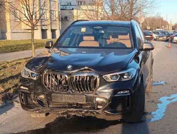 Водитель BMW совершил ДТП в Пинске. Пострадал 13-летний подросток Водитель BMW совершил ДТП в Пинске. Пострадал 13-летний подросток