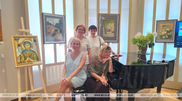 Выставку пленэрных работ «Столп Берестейский» презентовали в Бресте Выставку пленэрных работ «Столп Берестейский» презентовали в Бресте