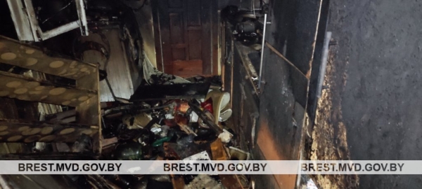 Мужчина устроил поджог ради мести бывшей супруге. Стали известны подробности пожара в Барановичах Мужчина устроил поджог ради мести бывшей супруге. Стали известны подробности пожара в Барановичах