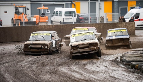 В Пинске пройдут трековые гонки с «сумасшедшим» покрытием В Пинске пройдут трековые гонки с «сумасшедшим» покрытием