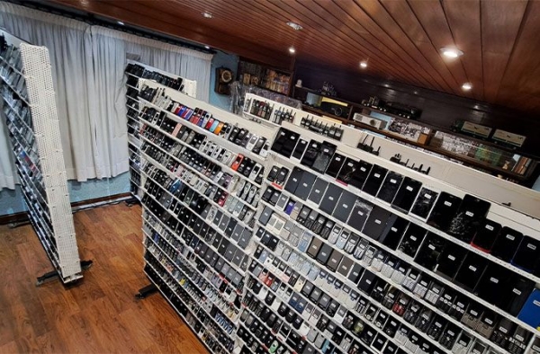 Рекордная коллекция: испанец собрал 3615 мобильных телефонов и вошел в Книгу рекордов Рекордная коллекция: испанец собрал 3615 мобильных телефонов и вошел в Книгу рекордов