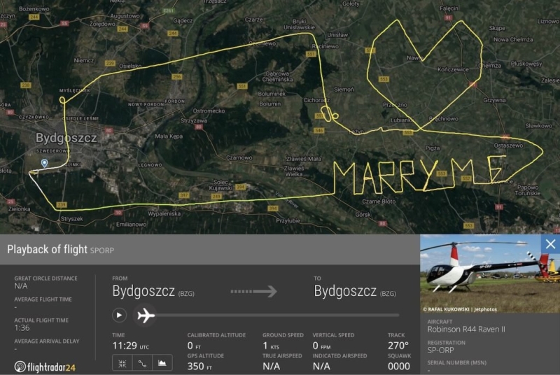 Парень в Польше устроил незабываемое предложение, впечатлив свою возлюбленную креативным способом Парень в Польше устроил незабываемое предложение, впечатлив свою возлюбленную креативным способом