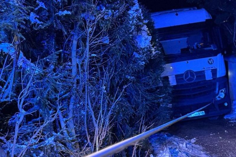 В Австрии навигатор завел фуру белоруса в ловушку В Австрии навигатор завел фуру белоруса в ловушку