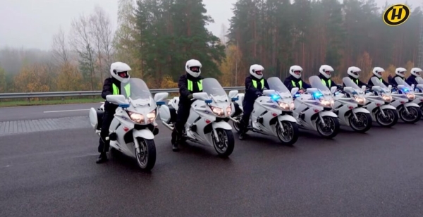 Мощнее и быстрее, чем другие авто МВД. «Стрела» показала технику из своего автопарка Мощнее и быстрее, чем другие авто МВД. «Стрела» показала технику из своего автопарка