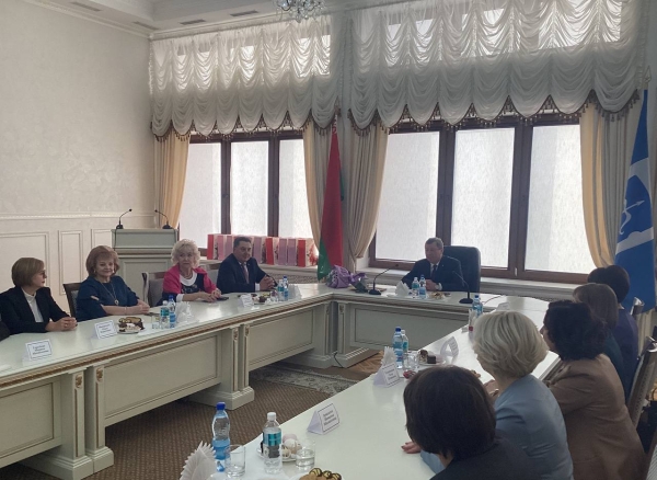 «20 красивых и успешных». В Брестском горисполкоме чествовали женщин «20 красивых и успешных». В Брестском горисполкоме чествовали женщин