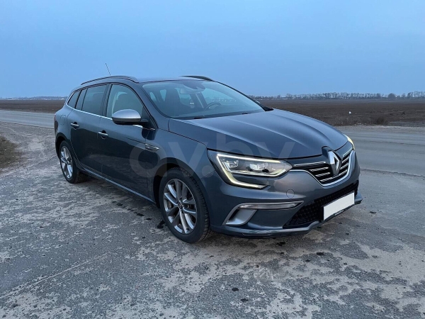 Цены сегодня и год назад. Сравнили прайсы популярных VW Passat, Citroen C4 Picasso и Renault Megane Цены сегодня и год назад. Сравнили прайсы популярных VW Passat, Citroen C4 Picasso и Renault Megane