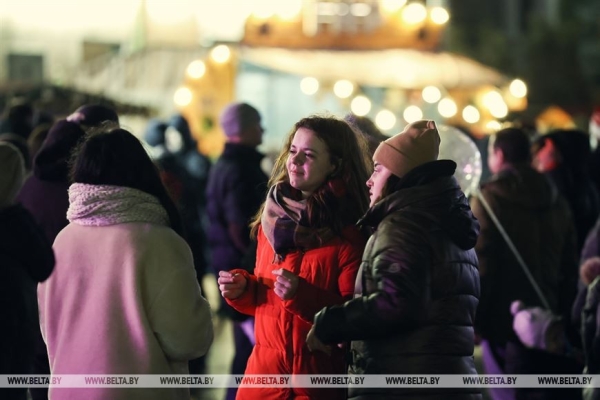 Как прошла новогодняя ночь в Бресте. Фоторепортаж Как прошла новогодняя ночь в Бресте. Фоторепортаж